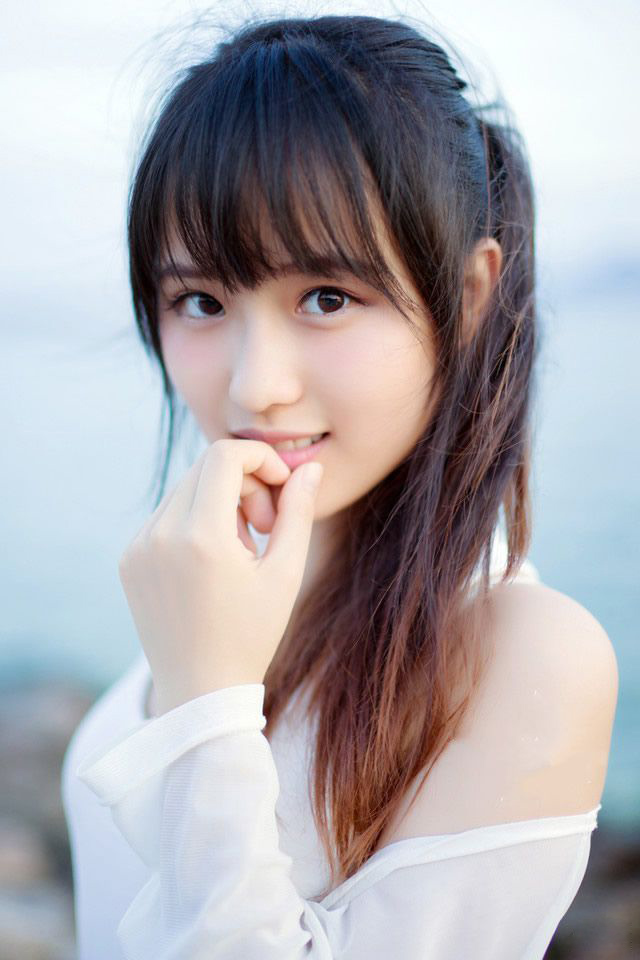 爱情有若佛家的禅---不可说，不可说，一说就是错[lizhigushicom]。婚姻和爱情的模式在世界有千万种，我的看法：女人是一架钢琴，遇到一位名家来弹，奏出来的是一支名曲。如果是一个普通人来弹，也许会奏出一条流行曲，要是碰上了不会弹琴的人，恐怕就不成歌了。